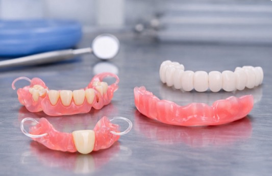 Dental Clips for Missing Teeth: What They Are and Where to Buy Them